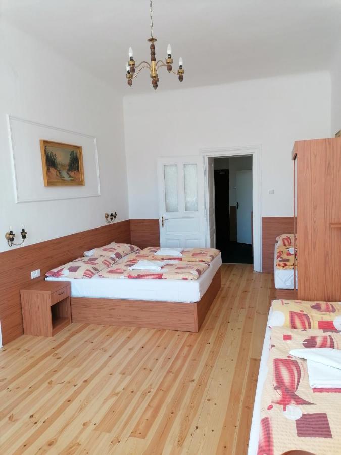 Hotel Morava Znojmo Kültér fotó