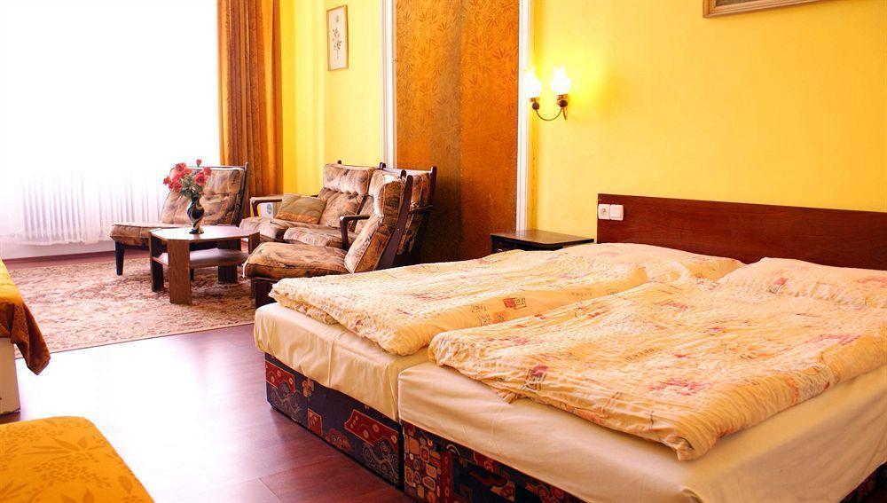 Hotel Morava Znojmo Kültér fotó