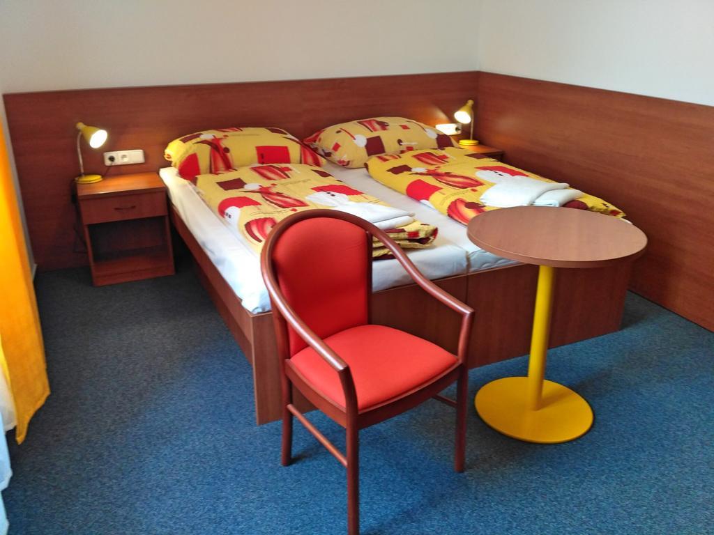Hotel Morava Znojmo Kültér fotó