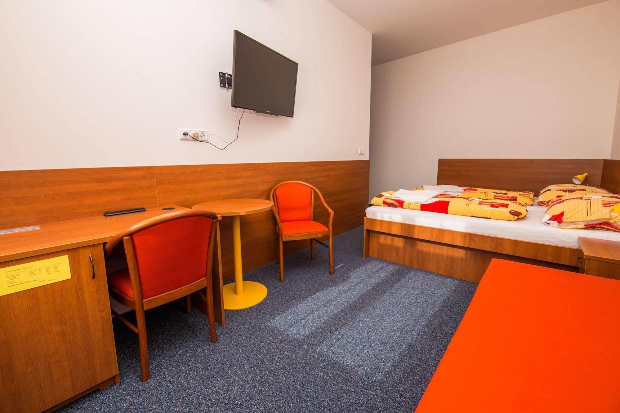 Hotel Morava Znojmo Kültér fotó