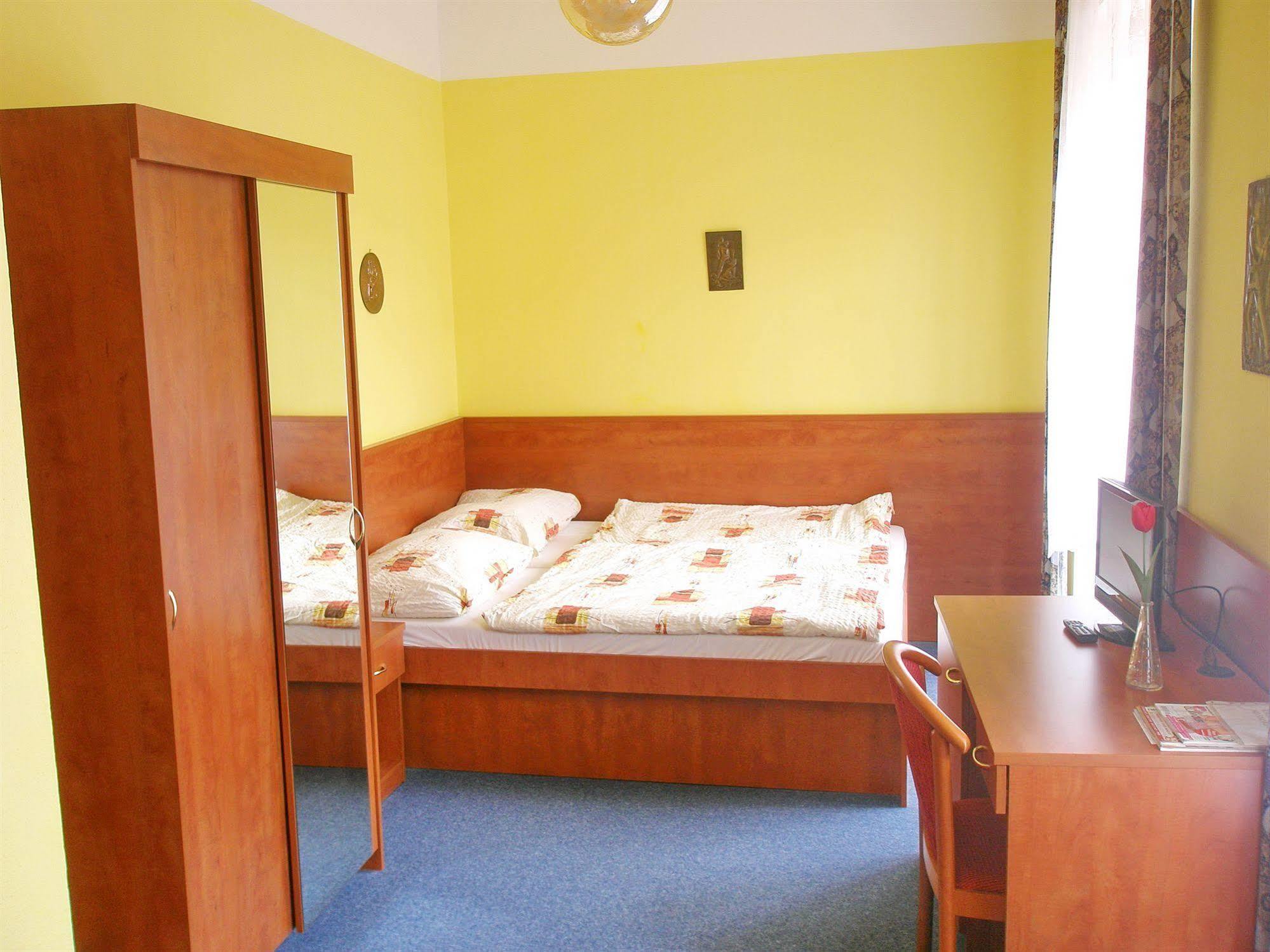 Hotel Morava Znojmo Kültér fotó