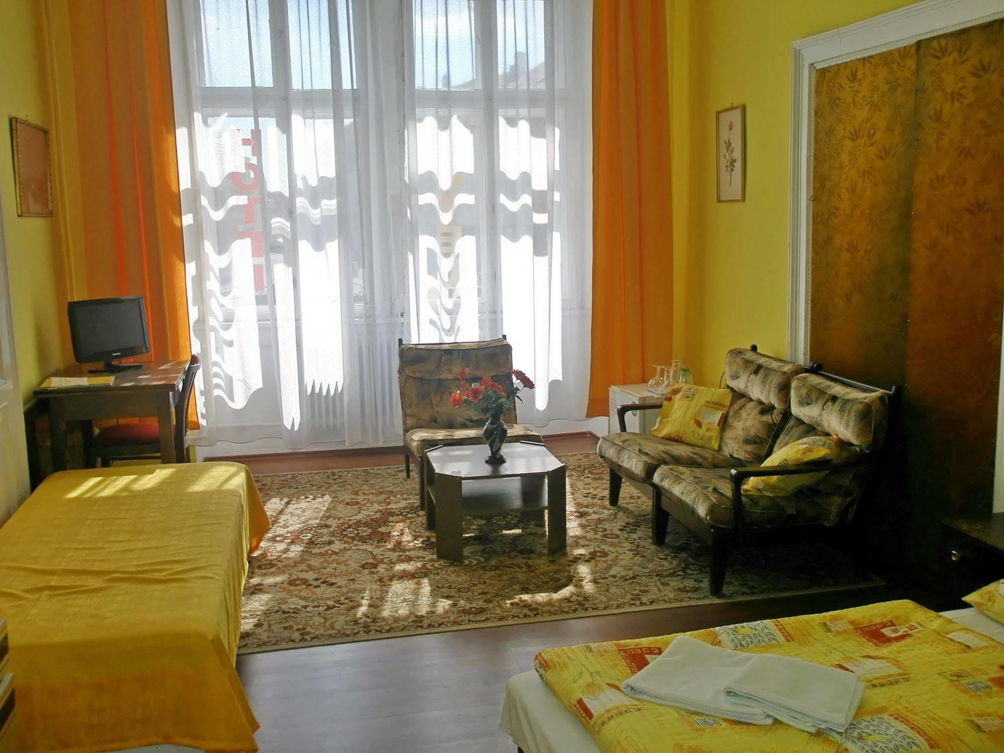 Hotel Morava Znojmo Kültér fotó