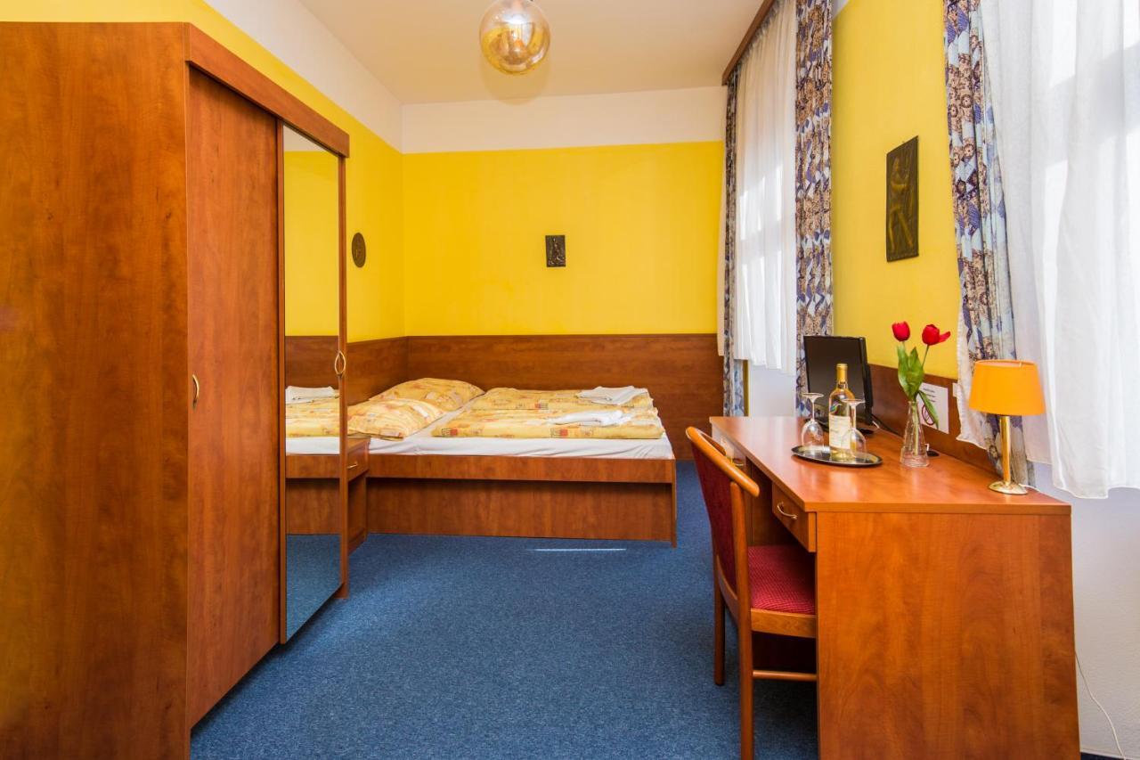 Hotel Morava Znojmo Kültér fotó